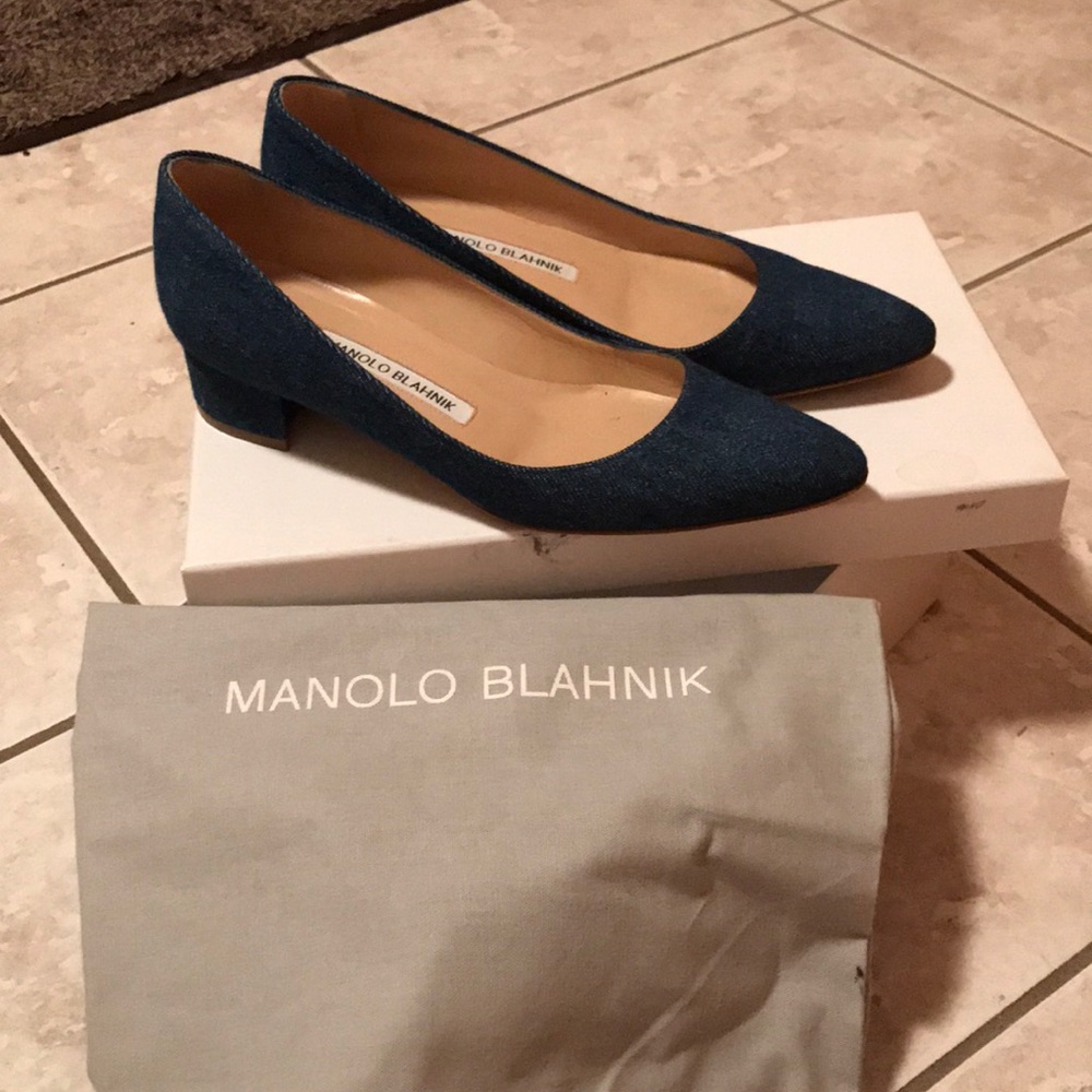 Manolo blahnik denim heels